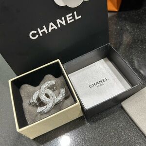 CHANEL Sparkling Silver crystal embellished brooch pin NEW